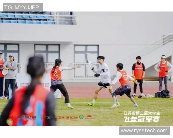 南京飞盘队在运动飞盘灵活性排行榜中荣获第二名展现出色实力与团队合作精神