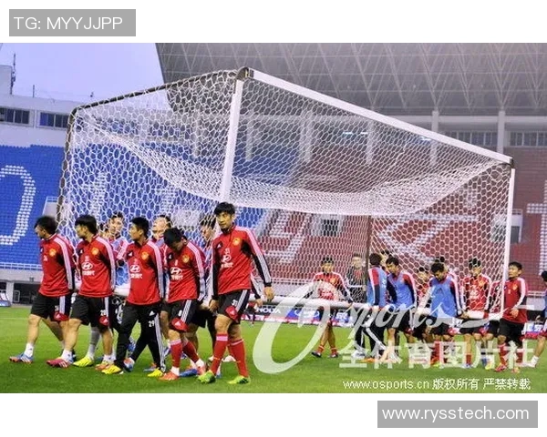 实时新闻深入分析成都足球队的进攻战术与风格特点探讨